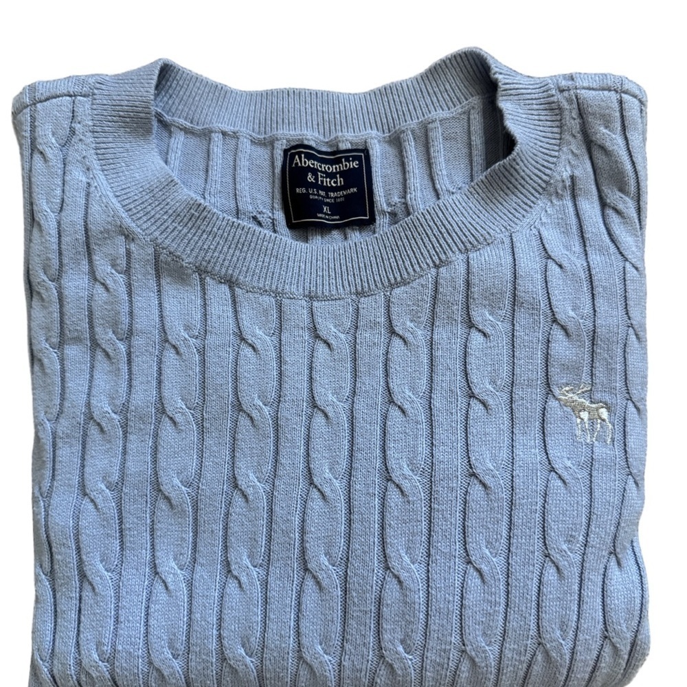 Abercrombie & Fitch Women’s Light Blue Cable Knit Sweater Size XL - Picture 5 of 7